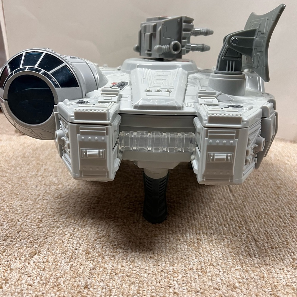 2011 Hasbro Star Wars Millennium Falcon Playskool Galactic Heroes Ship w Figures - Picture 2 of 11